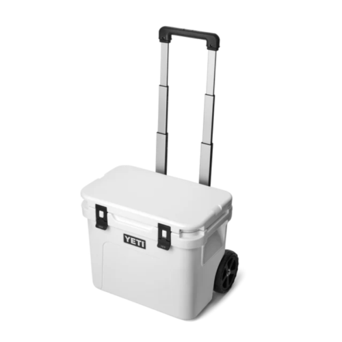Yeti Roadie 32 Wheeled Cooler - White